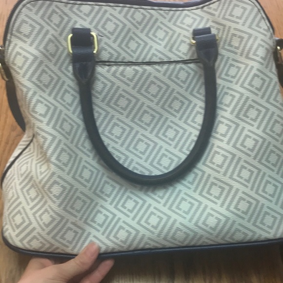 HANDBAG - Picture 2 of 5